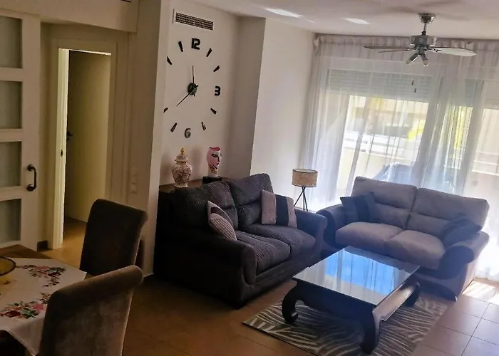 Immaculate 2-Bed Apartment In Pego