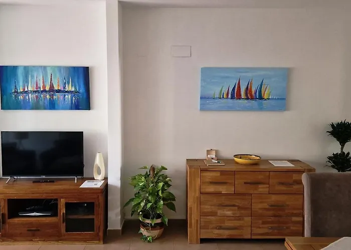Immaculate 2-Bed Apartment In Pego